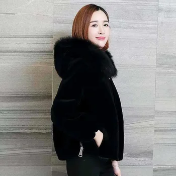 Палто за стригане на овце, палто с качулка, есен-зима 2023, нов кратко яке, корейската горна дреха с яка от изкуствена лисьего кожа, дамски